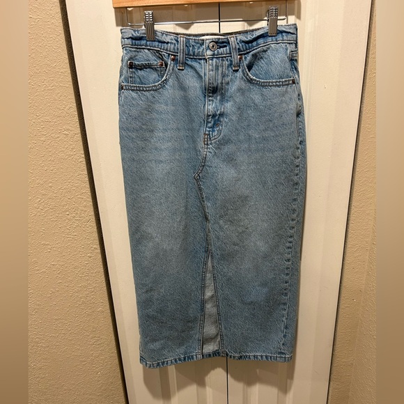Abercrombie&Fitch Midi Denim Skirt , size 26/2 - Picture 6 of 8